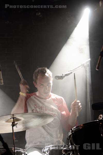 THE WAVE PICTURES - 2013-12-10 - PARIS - La Maroquinerie - 